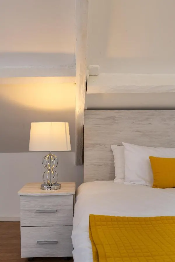 Apartment En-Suite Apartment, Fully Equipped Kitchen Swansea